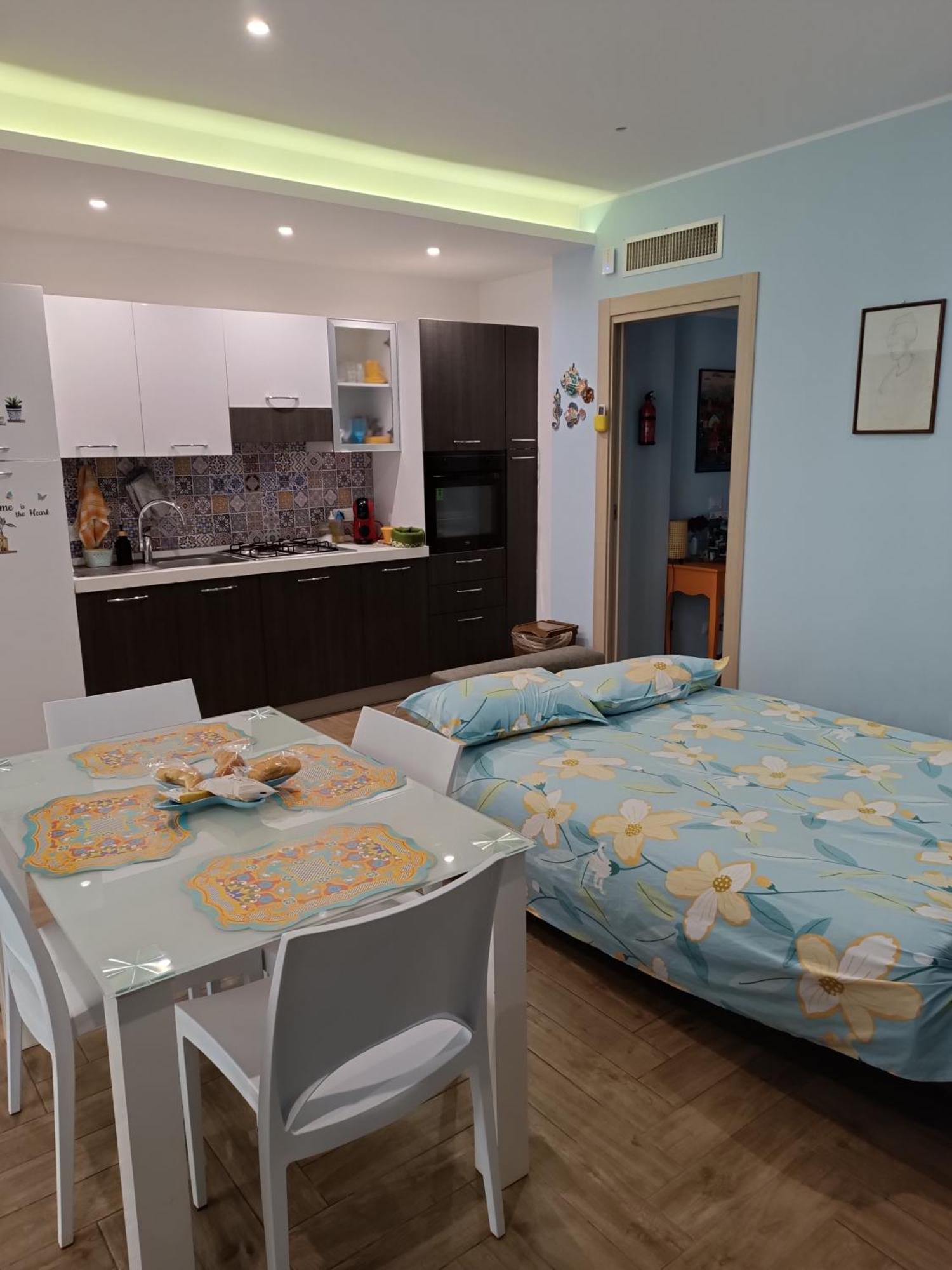 Casa Azzurra Apartment Giardini Naxos Exterior foto